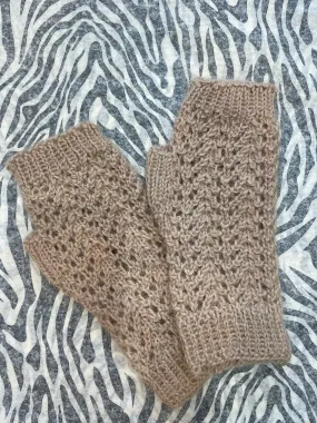 Gotland Beige Hand-knit fingerless gloves