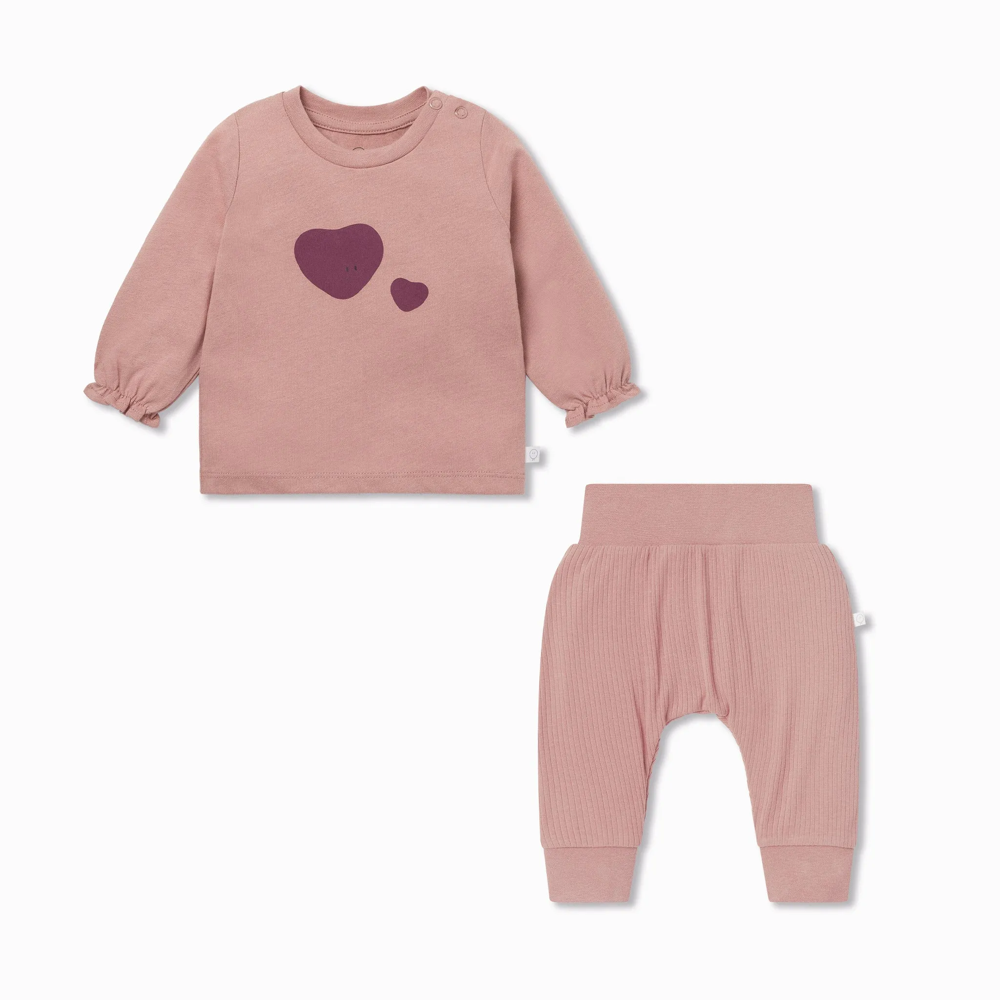 Heart T-Shirt & Ribbed Joggers Outfit