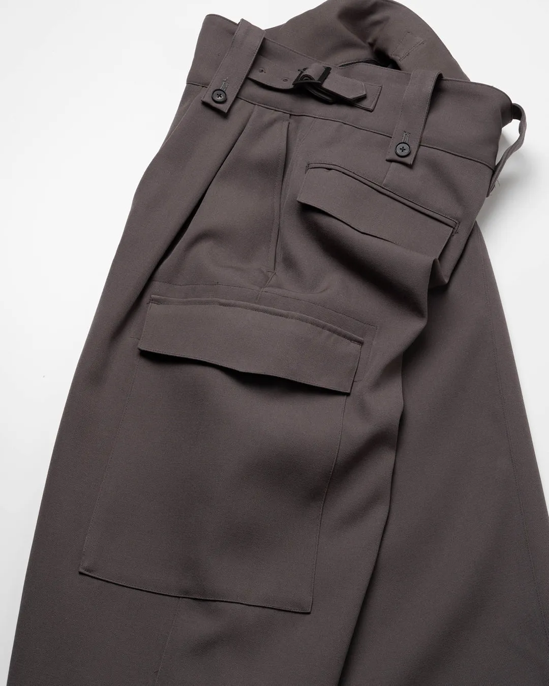 HEAVY WOOL GABARDINE GURKHA CARGO PANTS .11【GUNMETAL】