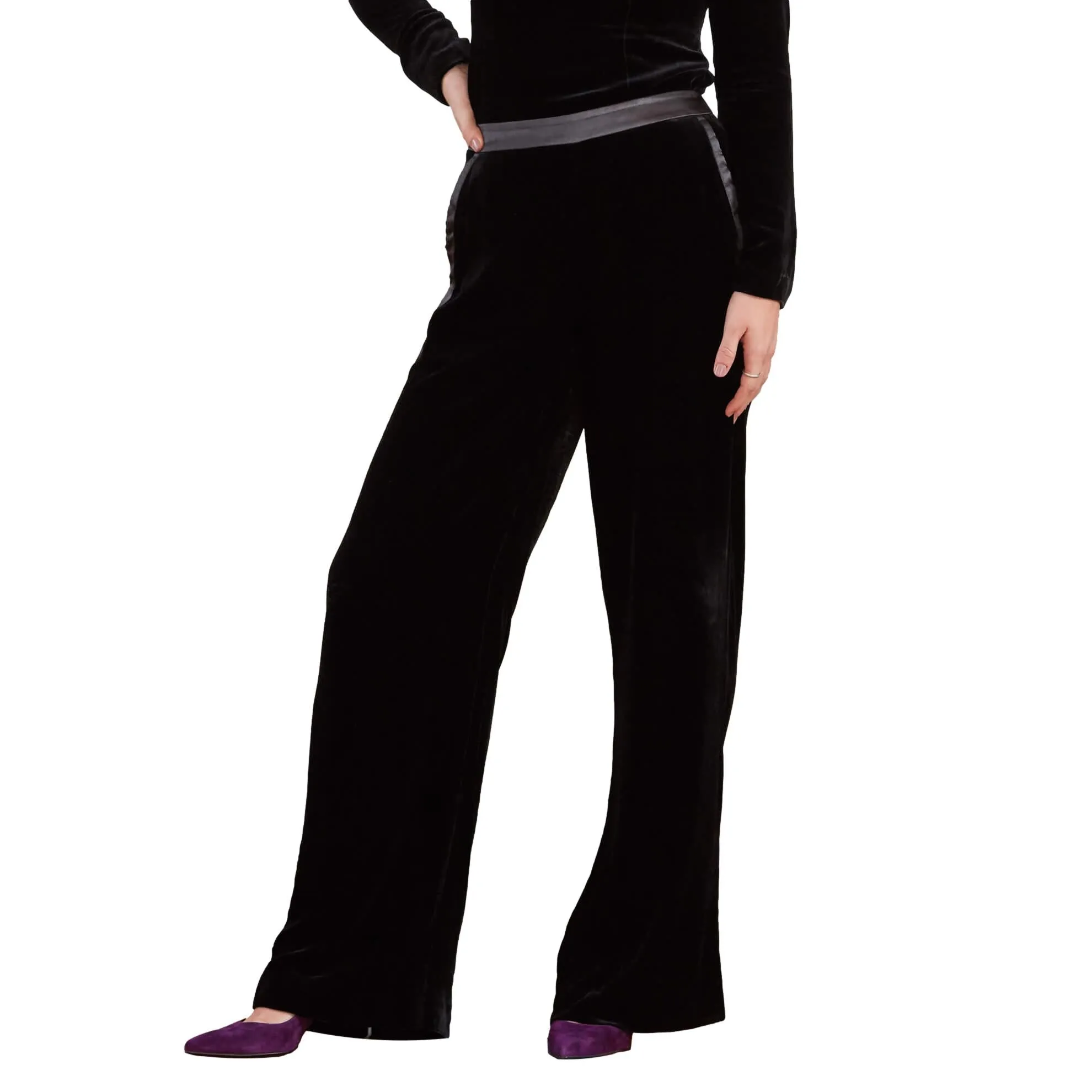 J. Peterman Women's Satin Trim Velvet Straight Leg Pants - Black