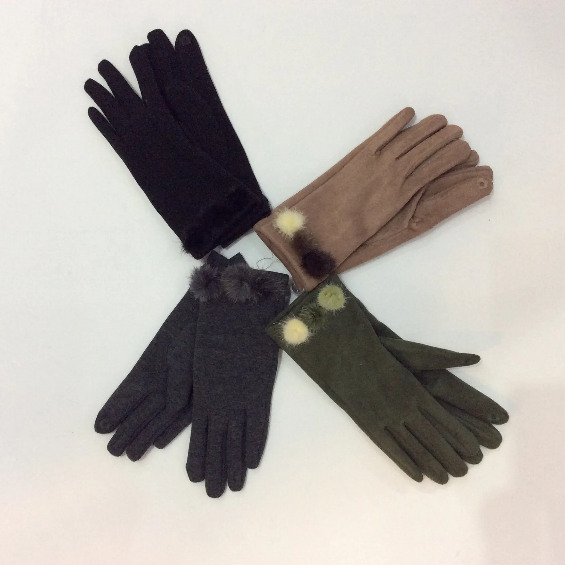 Rabbit fur Pom trim gloves